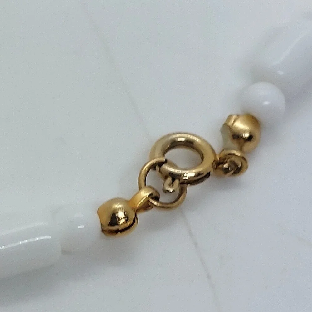 White Glass Beaded Necklace Gold‎ Tone Accent Beads Statement Necklace